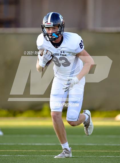 Thumbnail 3 in Grand Oaks vs College Park photogallery.