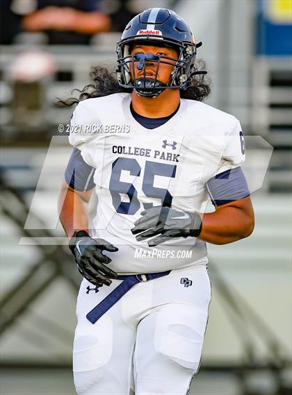 Thumbnail 3 in Grand Oaks vs College Park photogallery.