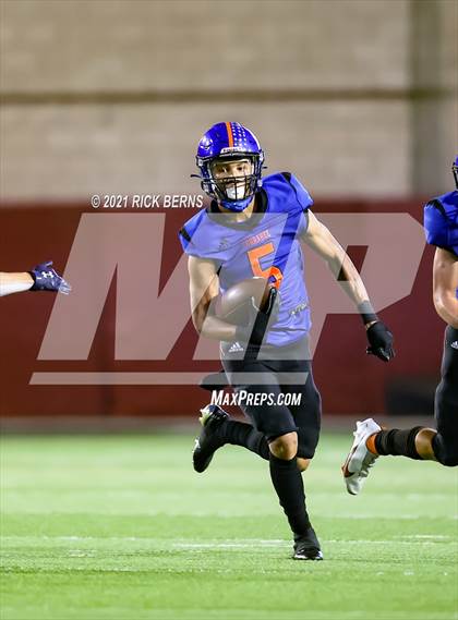 Thumbnail 3 in Grand Oaks vs College Park photogallery.