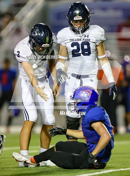 Thumbnail 3 in Grand Oaks vs College Park photogallery.