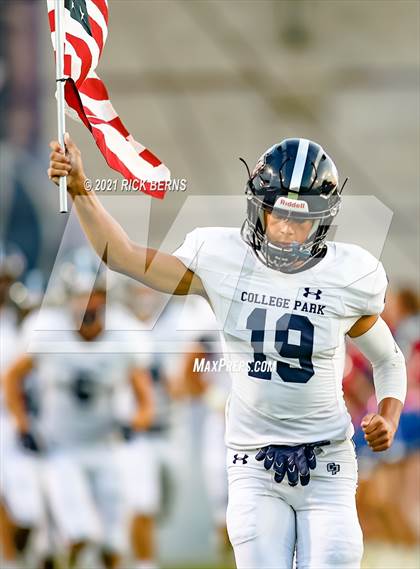 Thumbnail 3 in Grand Oaks vs College Park photogallery.