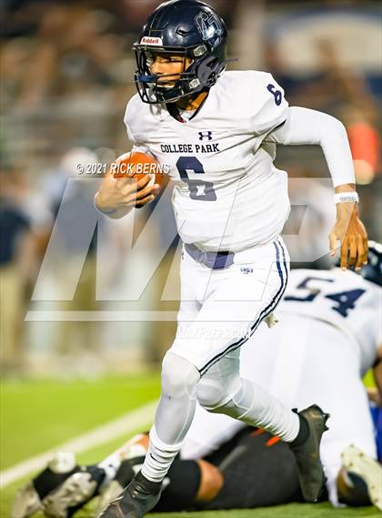 Thumbnail 3 in Grand Oaks vs College Park photogallery.