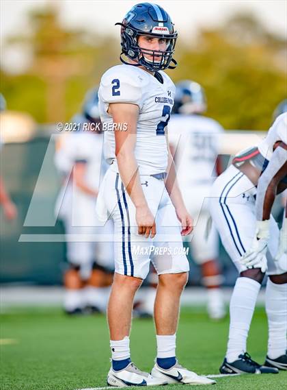 Thumbnail 2 in Grand Oaks vs College Park photogallery.