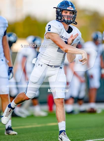 Thumbnail 1 in Grand Oaks vs College Park photogallery.