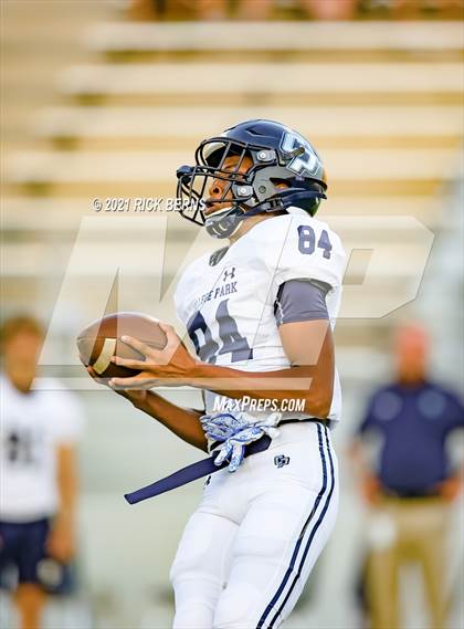Thumbnail 1 in Grand Oaks vs College Park photogallery.