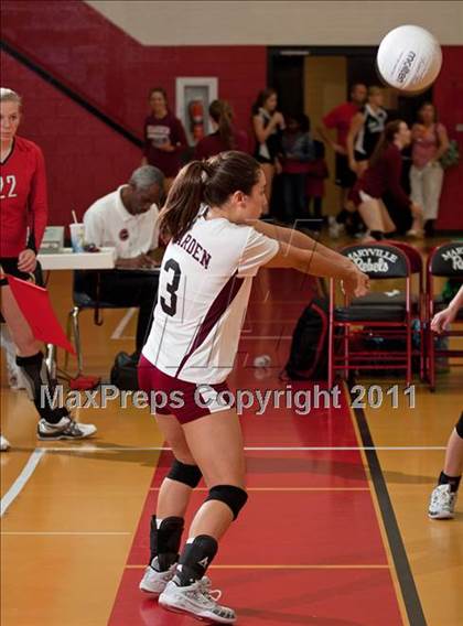 Thumbnail 1 in Bearden @ Maryville photogallery.