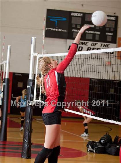 Thumbnail 1 in Bearden @ Maryville photogallery.