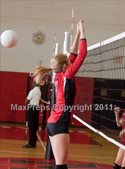 Thumbnail 2 in Bearden @ Maryville photogallery.