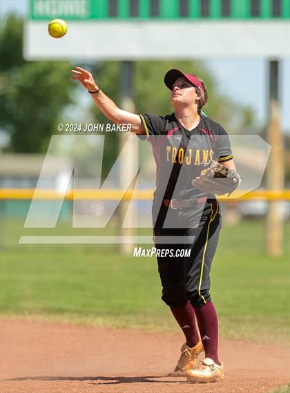 Thumbnail 2 in Boulder City vs. Pahrump Valley (NIAA 3A State Loser Semi) photogallery.