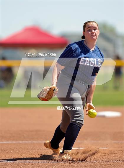 Thumbnail 3 in Boulder City vs. Pahrump Valley (NIAA 3A State Loser Semi) photogallery.
