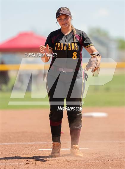 Thumbnail 1 in Boulder City vs. Pahrump Valley (NIAA 3A State Loser Semi) photogallery.