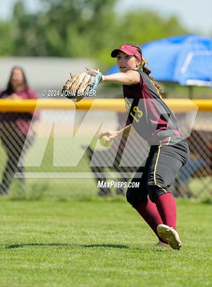 Thumbnail 3 in Boulder City vs. Pahrump Valley (NIAA 3A State Loser Semi) photogallery.