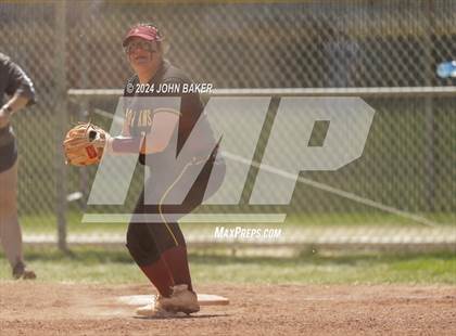 Thumbnail 2 in Boulder City vs. Pahrump Valley (NIAA 3A State Loser Semi) photogallery.