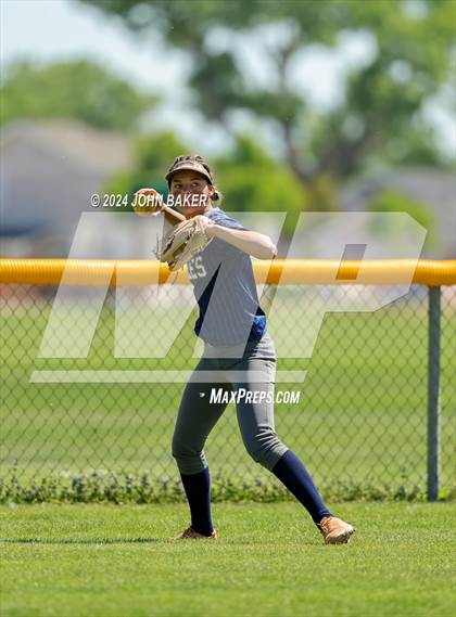 Thumbnail 3 in Boulder City vs. Pahrump Valley (NIAA 3A State Loser Semi) photogallery.