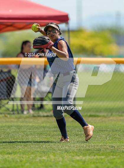 Thumbnail 2 in Boulder City vs. Pahrump Valley (NIAA 3A State Loser Semi) photogallery.