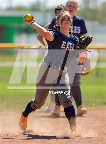 Thumbnail 1 in Boulder City vs. Pahrump Valley (NIAA 3A State Loser Semi) photogallery.