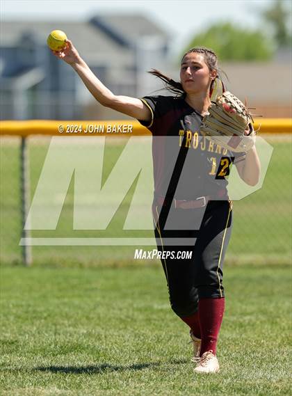 Thumbnail 3 in Boulder City vs. Pahrump Valley (NIAA 3A State Loser Semi) photogallery.