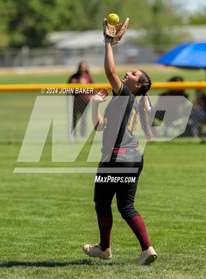 Thumbnail 2 in Boulder City vs. Pahrump Valley (NIAA 3A State Loser Semi) photogallery.