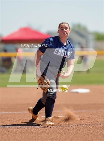 Thumbnail 3 in Boulder City vs. Pahrump Valley (NIAA 3A State Loser Semi) photogallery.