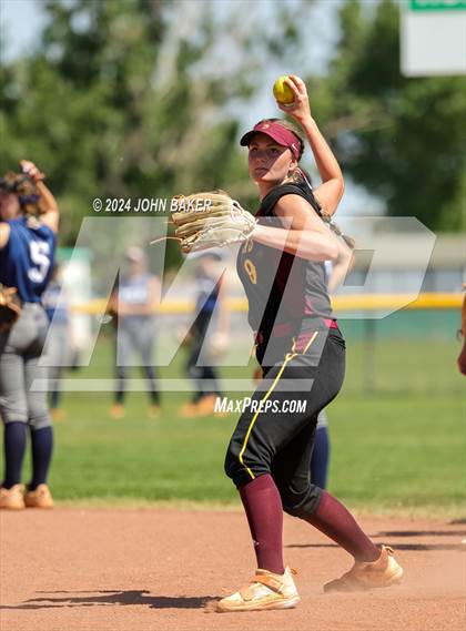 Thumbnail 2 in Boulder City vs. Pahrump Valley (NIAA 3A State Loser Semi) photogallery.