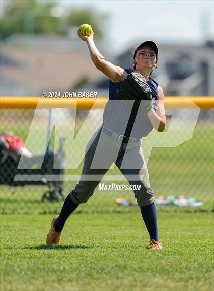 Thumbnail 3 in Boulder City vs. Pahrump Valley (NIAA 3A State Loser Semi) photogallery.