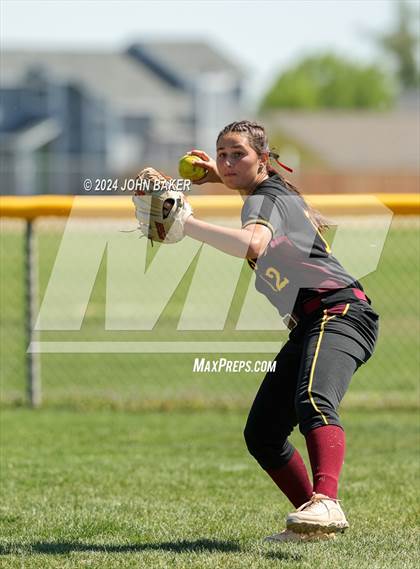 Thumbnail 2 in Boulder City vs. Pahrump Valley (NIAA 3A State Loser Semi) photogallery.