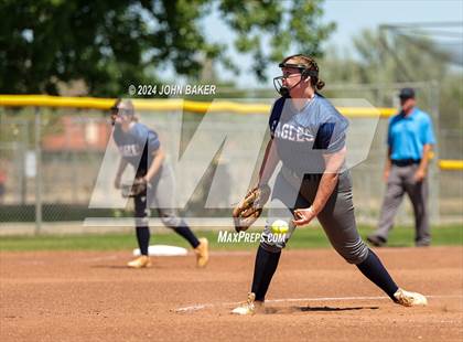 Thumbnail 3 in Boulder City vs. Pahrump Valley (NIAA 3A State Loser Semi) photogallery.