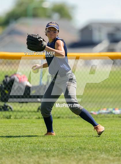 Thumbnail 2 in Boulder City vs. Pahrump Valley (NIAA 3A State Loser Semi) photogallery.