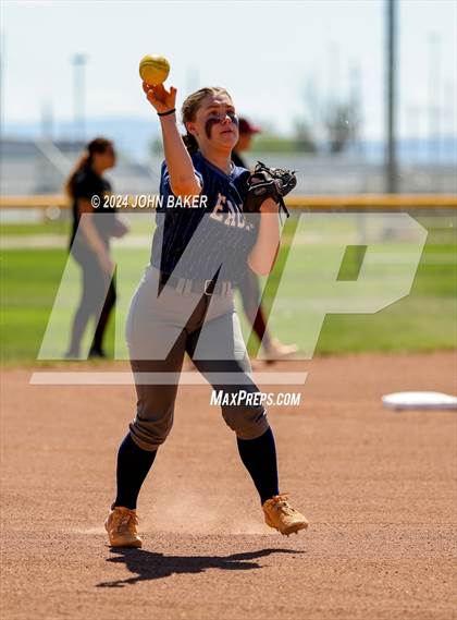 Thumbnail 2 in Boulder City vs. Pahrump Valley (NIAA 3A State Loser Semi) photogallery.