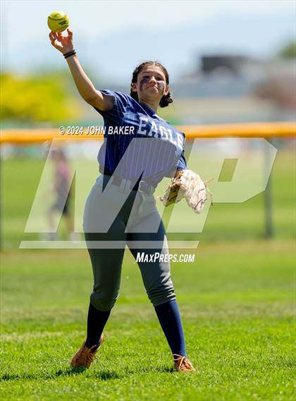 Thumbnail 2 in Boulder City vs. Pahrump Valley (NIAA 3A State Loser Semi) photogallery.