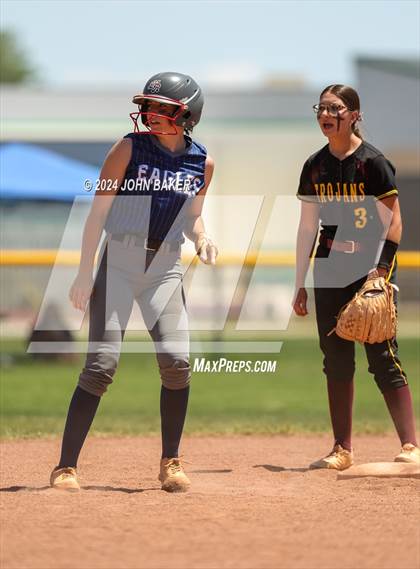 Thumbnail 2 in Boulder City vs. Pahrump Valley (NIAA 3A State Loser Semi) photogallery.