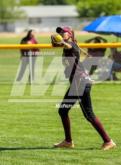 Thumbnail 2 in Boulder City vs. Pahrump Valley (NIAA 3A State Loser Semi) photogallery.
