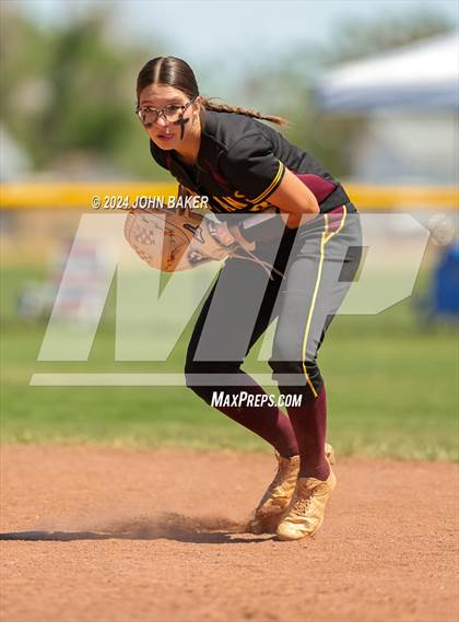 Thumbnail 3 in Boulder City vs. Pahrump Valley (NIAA 3A State Loser Semi) photogallery.