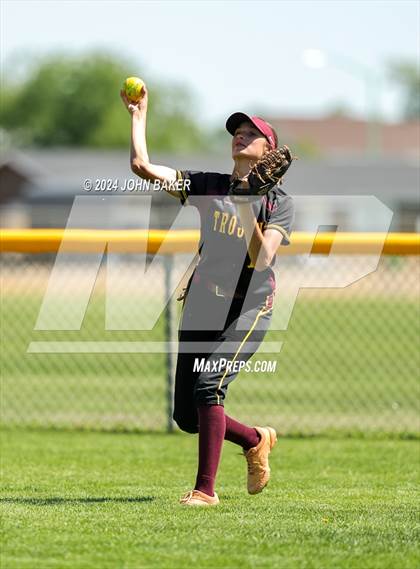 Thumbnail 2 in Boulder City vs. Pahrump Valley (NIAA 3A State Loser Semi) photogallery.
