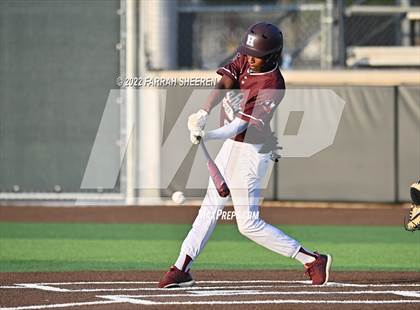 Thumbnail 2 in Heights vs Cy-Fair (Bi-District Game 2) photogallery.