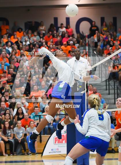 Thumbnail 2 in Corona del Sol vs. Xavier College Prep (AIA 6A Final) photogallery.