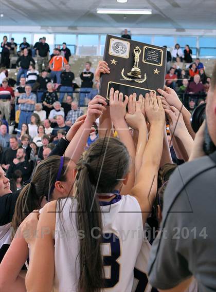 Thumbnail 2 in Clarion-Limestone vs Karns City (PIAA D9 AA Championship) photogallery.