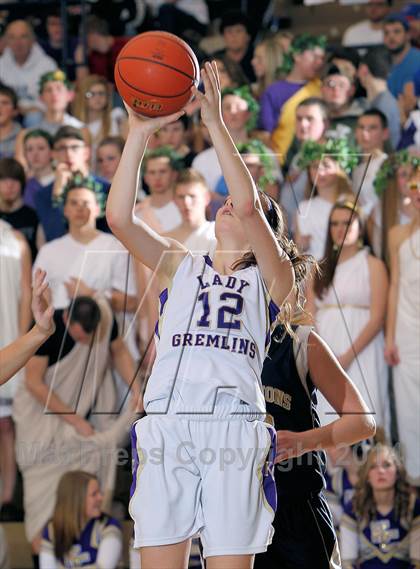 Thumbnail 1 in Clarion-Limestone vs Karns City (PIAA D9 AA Championship) photogallery.
