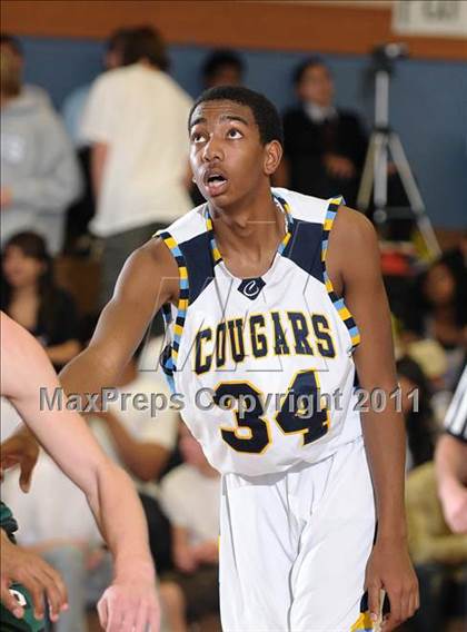 Thumbnail 2 in Paradise @ Center (CIF State NorCal D3 Playoffs) photogallery.