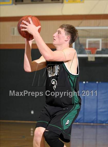Thumbnail 1 in Paradise @ Center (CIF State NorCal D3 Playoffs) photogallery.