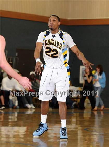 Thumbnail 1 in Paradise @ Center (CIF State NorCal D3 Playoffs) photogallery.