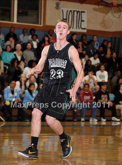Thumbnail 2 in Paradise @ Center (CIF State NorCal D3 Playoffs) photogallery.