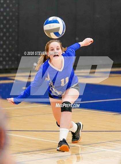 Thumbnail 3 in Youngker @ Mesquite photogallery.