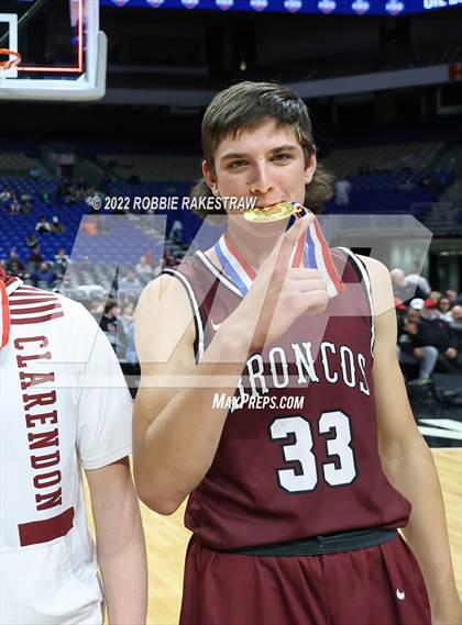 Thumbnail 2 in Clarendon vs. Lipan (UIL 2A State Final) photogallery.