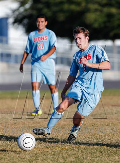 Thumbnail 2 in King vs. Sickles  photogallery.