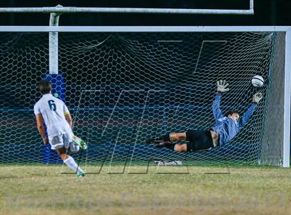 Thumbnail 3 in King vs. Sickles  photogallery.