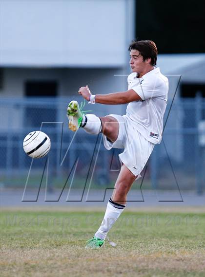 Thumbnail 3 in King vs. Sickles  photogallery.