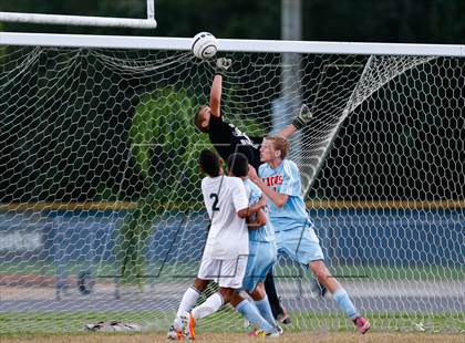 Thumbnail 2 in King vs. Sickles  photogallery.