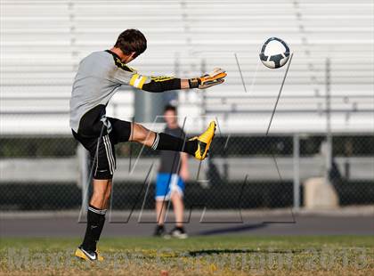 Thumbnail 1 in King vs. Sickles  photogallery.