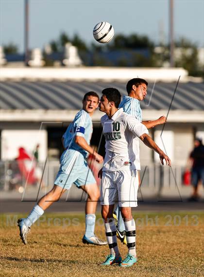 Thumbnail 2 in King vs. Sickles  photogallery.